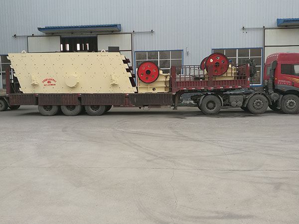 山東斗式重錘破碎機(jī)大概多少錢(qián)