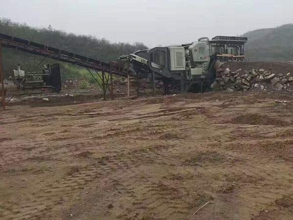 甘肅小型輪胎式移動(dòng)破碎機(jī)加鄂破